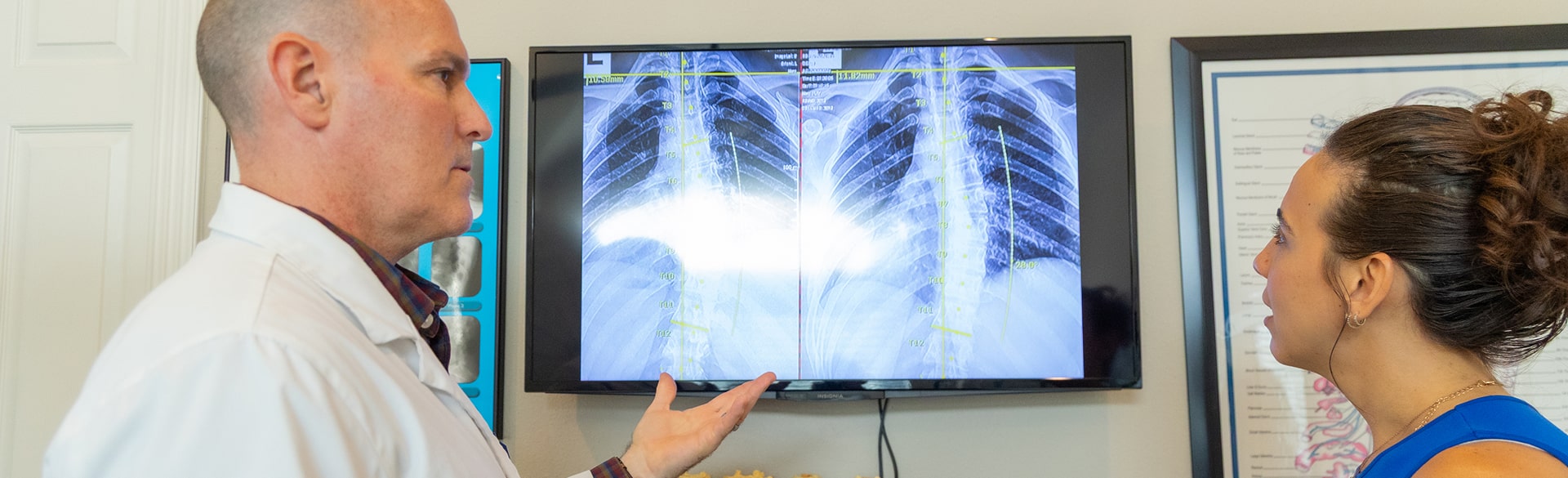 A welcoming consultation at Chiropractic Care Clinic, Montgomery